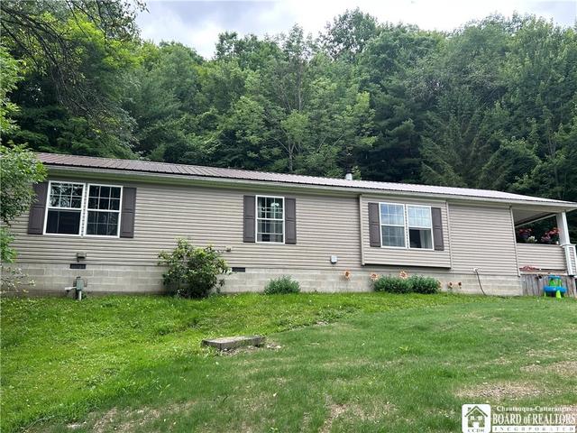 229 Mud Creek Rd, Poland, NY 14747
