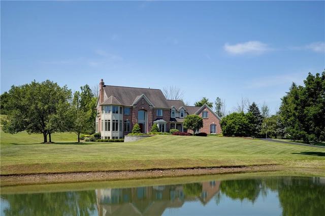 82 Lanning Rd, Honeoye Falls, NY 14472