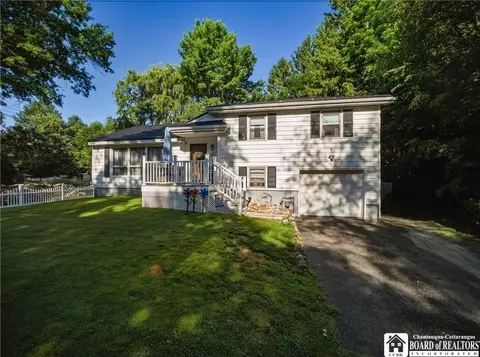 70 Howard Ave, Ellicott, NY 14701
