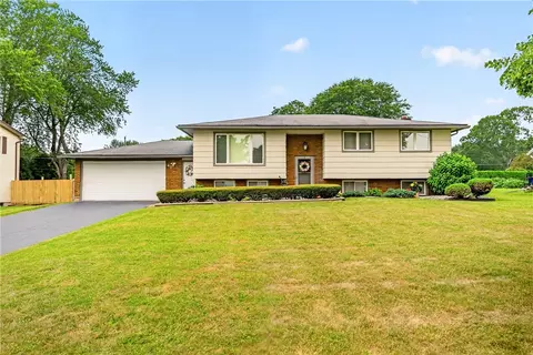 47 Winston Dr, Greece, NY 14626
