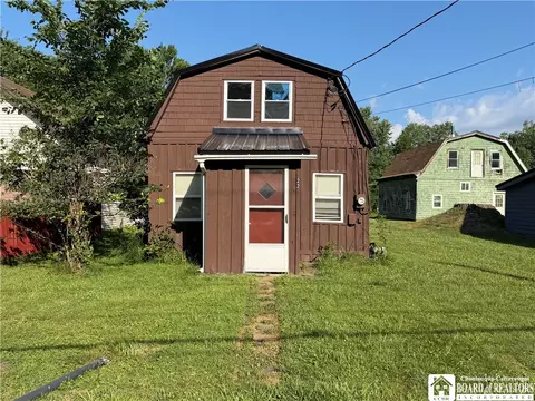 22 Olive Ave, Busti, NY 14750
