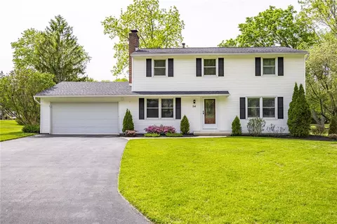 54 Maple Leaf Cir, Penfield, NY 14526