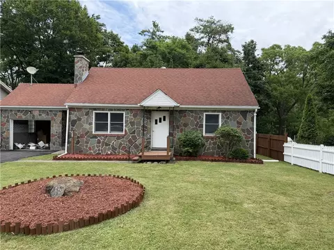 452 West Ave, Arcadia, NY 14513