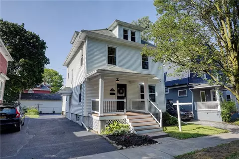136 Asbury St, Rochester, NY 14620