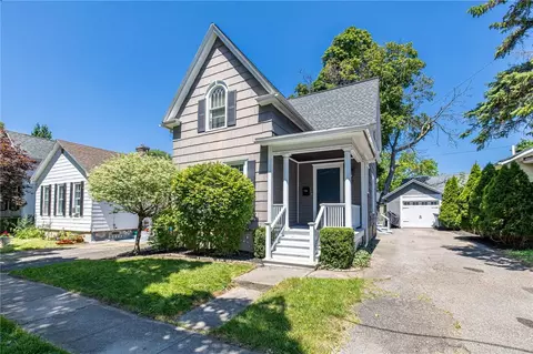 12 Whitmore St, Rochester, NY 14620