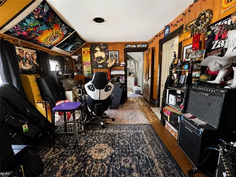 Entry Way - 4 Joy St, Lyons, NY 14489 photo 2 of 3