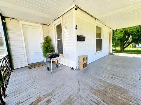 Exterior - 4 Joy St, Lyons, NY 14489 photo 2 of 5