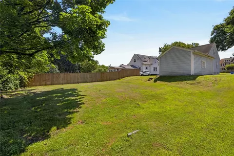 66 Gilbert Dr, Irondequoit, NY 14609 photo 27