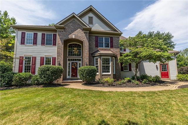 17 Royale Dr, Perinton, NY 14450