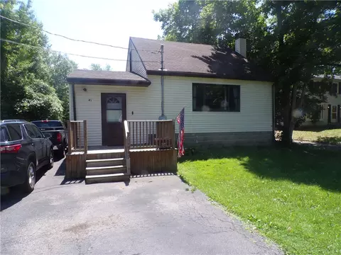 41 Jemison Rd, Chili, NY 14623