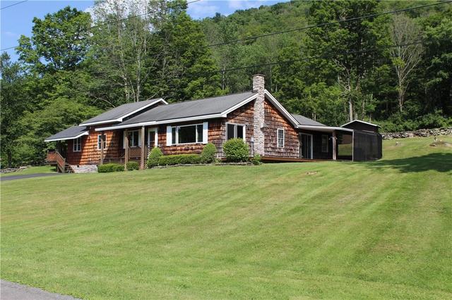 274 Crest Dr, Roxbury, NY 12474