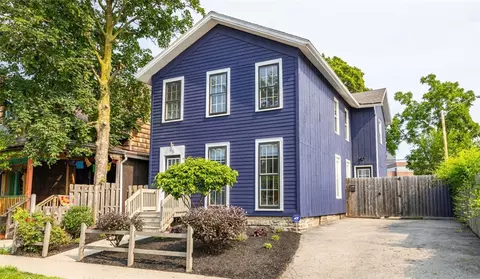 95 Alexander St, Rochester, NY 14620