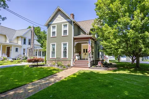 124 West Ave, Parma, NY 14468
