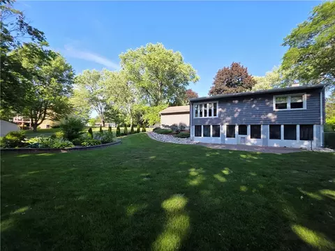 Exterior - 7 Locust St, Bath, NY 14810 photo 7 of 10