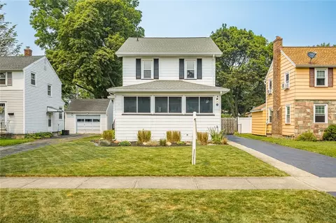 42 Walzford Rd, Irondequoit, NY 14622