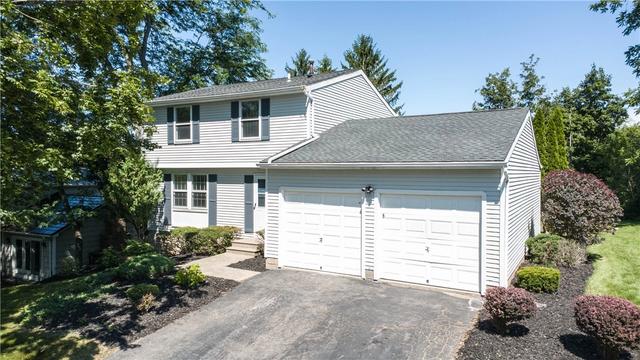 3298 Goldenrod Ct, Walworth, NY 14568