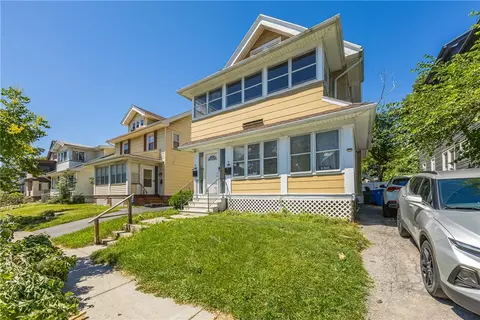 74-76 Hillendale St, Rochester, NY 14619