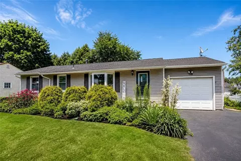 118 Underwood Ave, Parma, NY 14468