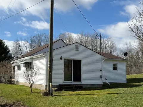 9580 Lodi Center Rd, Lodi, NY 14860