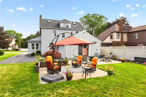 Exterior - 151 Thomas Ave, Irondequoit, NY 14617 photo 4 of 7