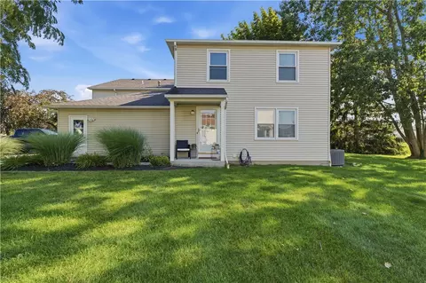 320 Lenora Ln, Webster, NY 14580