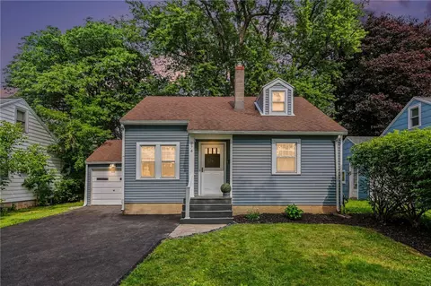 274 Newton Rd, Greece, NY 14626