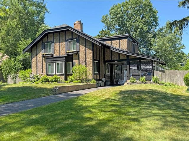 198 Penfield Rd, Brighton, NY 14610