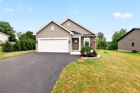 22 Bennett Ave, Bloomfield, NY 14469