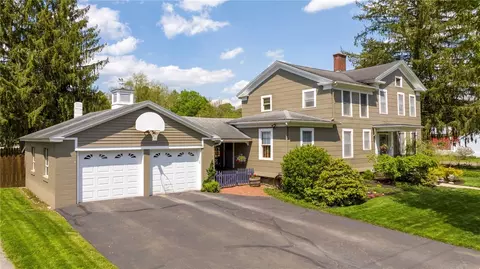 72 Pleasant St, Norwich, NY 13815