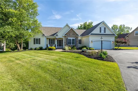 6657 Saint Johns Pkwy, Victor, NY 14564