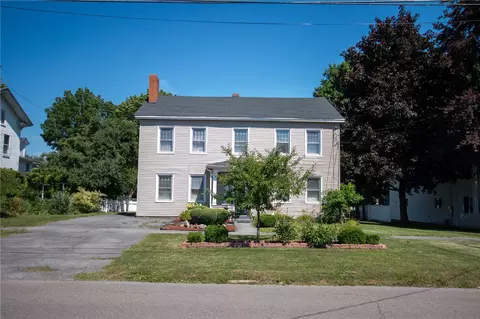 Exterior - 8 Phelps St, Lyons, NY 14489 photo 8 of 10