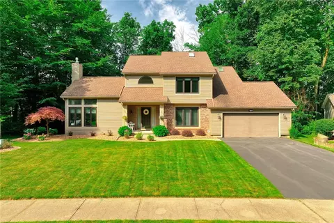 116 Brush Creek Dr, Greece, NY 14612