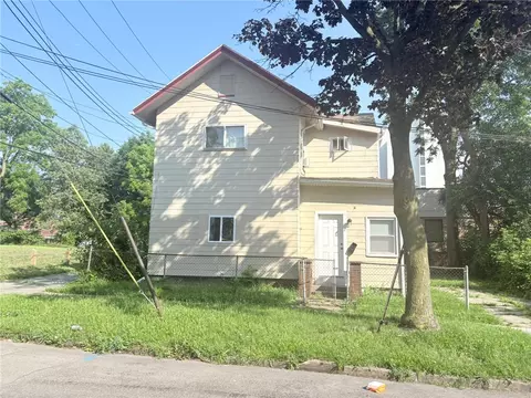 4 Lorimer St, Rochester, NY 14608