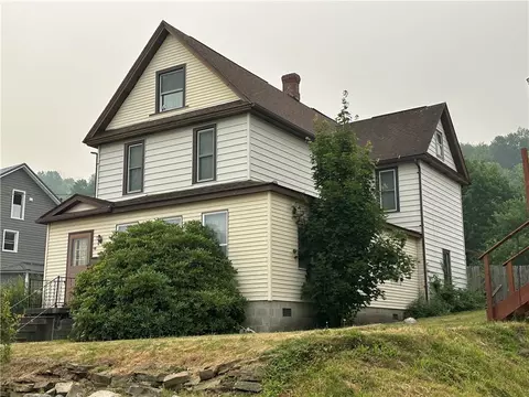 48 Cornen St, Bradford, PA 16701
