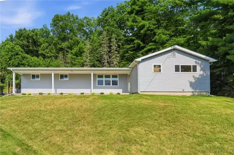 964 Upland Dr, Elmira, NY 14905