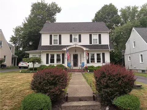 58 Larchmont Rd, Elmira, NY 14905
