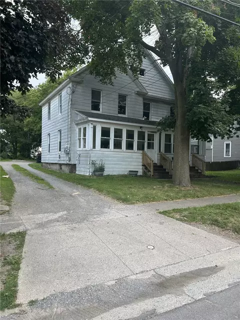 20 Maple Ave, Oakfield, NY 14125