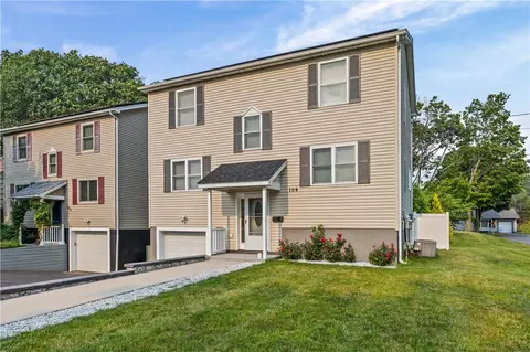 104 Maple Ave, Irondequoit, NY 14609 photo 2