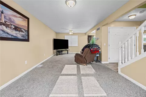 104 Maple Ave, Irondequoit, NY 14609 photo 4