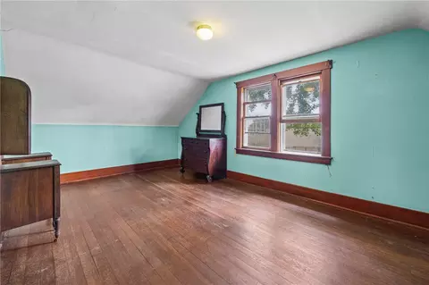 Bedroom - 9 Topper Dr, Irondequoit, NY 14622 photo 1 of 9