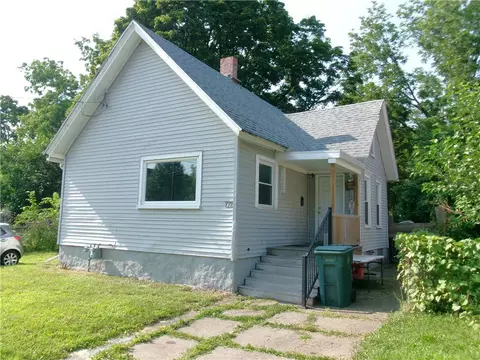 712 Smith St, Rochester, NY 14606