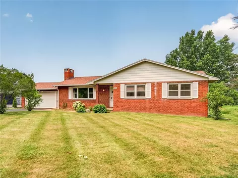 64 Parma Center Rd, Parma, NY 14468