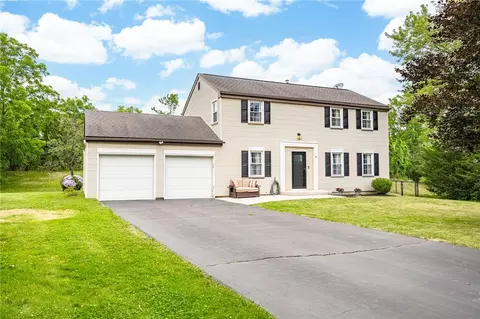 10 Guaymar Cir, Chili, NY 14624