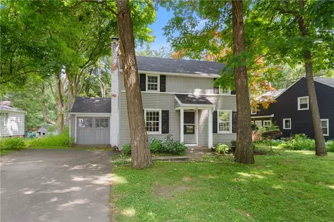 16 Landing Rd S, Brighton, NY 14610
