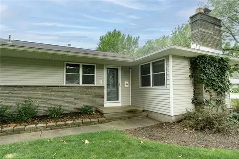 Exterior - 167 Willowen Dr, Irondequoit, NY 14609 photo 3 of 5