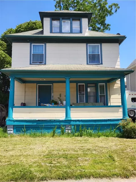 586 Thurston Rd, Rochester, NY 14619