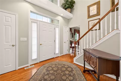 Entry Way - 2 Angels Path, Webster, NY 14580 photo 2 of 5