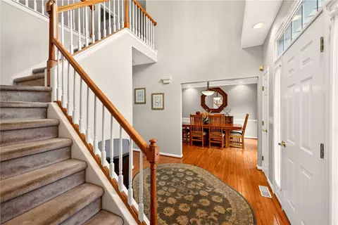 Entry Way - 2 Angels Path, Webster, NY 14580 photo 4 of 5