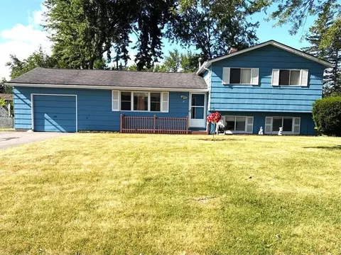 11 Timothy Ct, Rochester, NY 14623