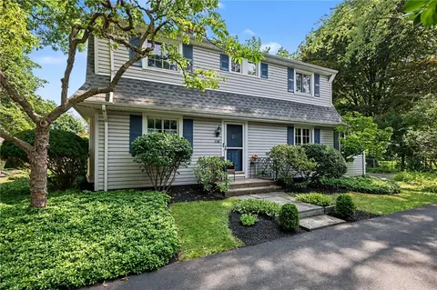 20 Dover Park, Brighton, NY 14610